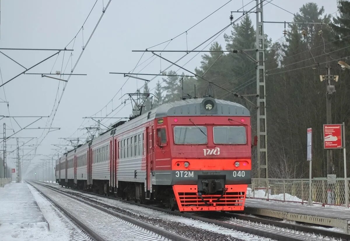 Эт2м 052 Дорошиха. Эт2м Тверь. Электрички Калашниково Тверь. Электрички Торжок Лихославль. Электричка тверь калашниково изменение