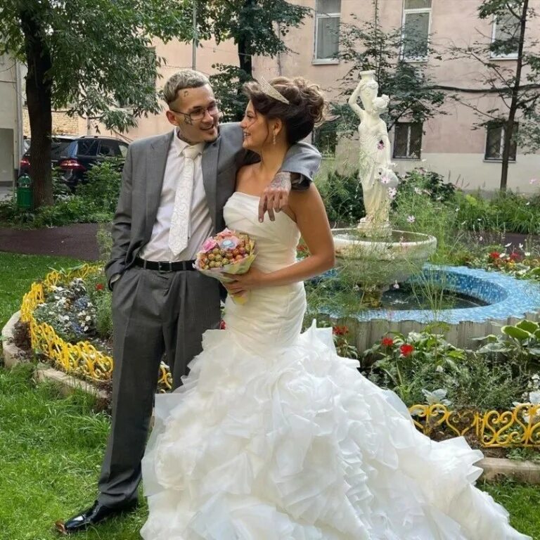Кто вышел замуж на суперстар. Собчак и виторган свадьба. Свадьба прохора шаляпина и татьяны дэвис. Первый муж анны хилькевич. Собчак и виторган свадьба.