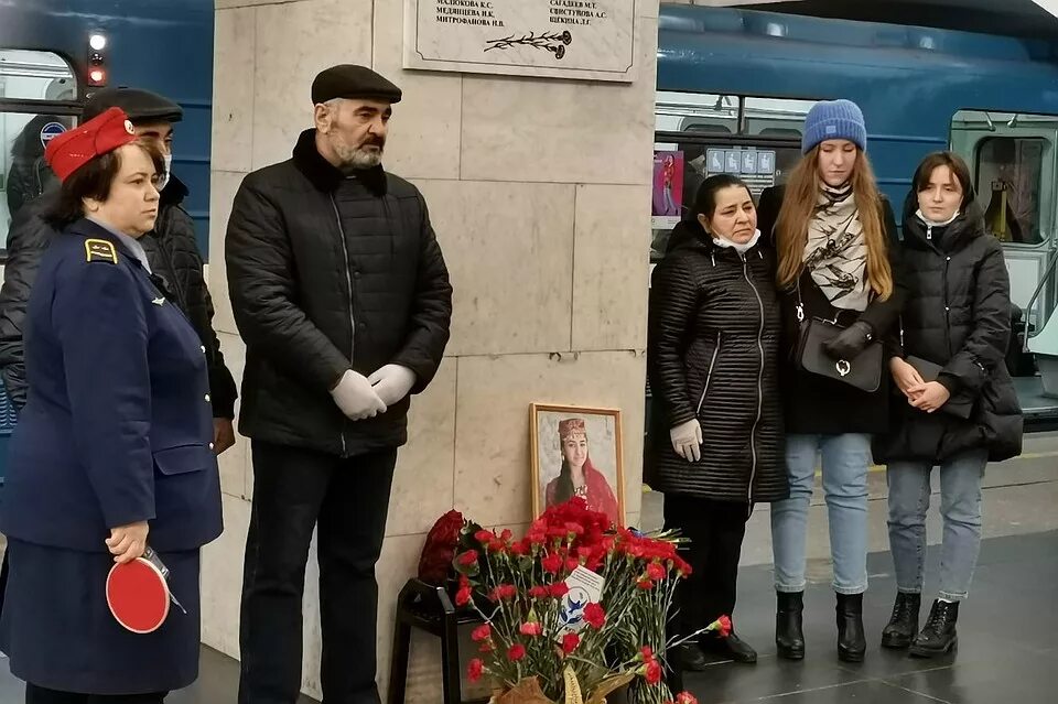 Взрыв в метрополитене Санкт-Петербурга 2017. 3 Апреля 2017 Санкт-Петербург. 3 Апреля 2017 Санкт-Петербург теракт. Теракт в Санкт-Петербурге в метро 2017. 15 апреля 2017