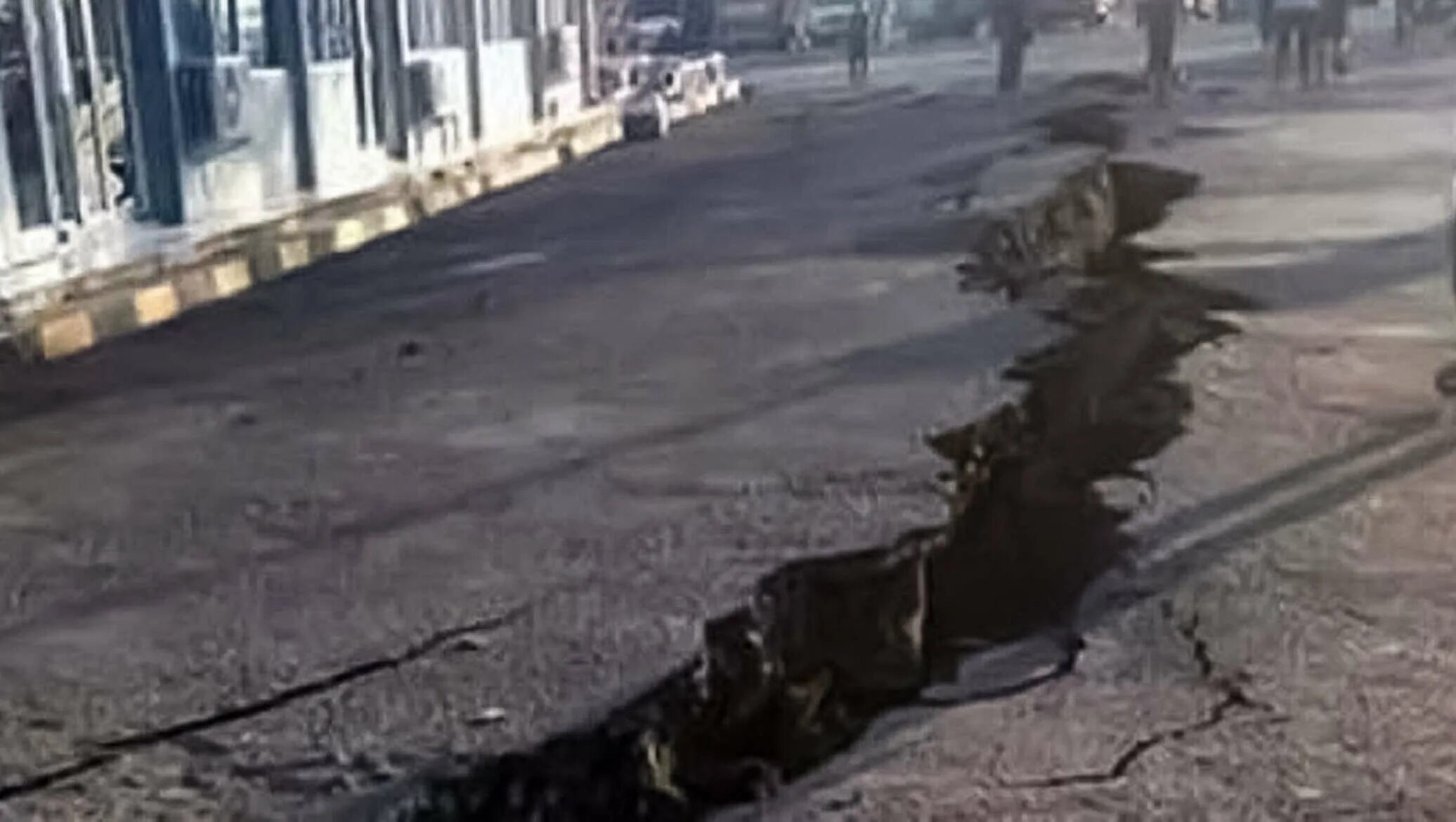 Землетрясения сегодня красноярск. Землетрясение в Монголии 12 января 2021. Землетрясение на Алтае 2003. Последнее землетрясение в Иркутске. Монголия землетрясение вчера.