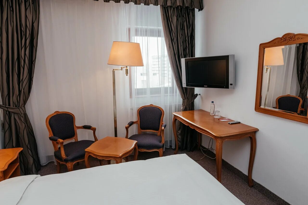 Гостиница азимут тобольск. Азимут тобольск гостиница. Azimut отель тобольск 3*. Азимут тобольск гостиница. Азимут славянская тобольск.