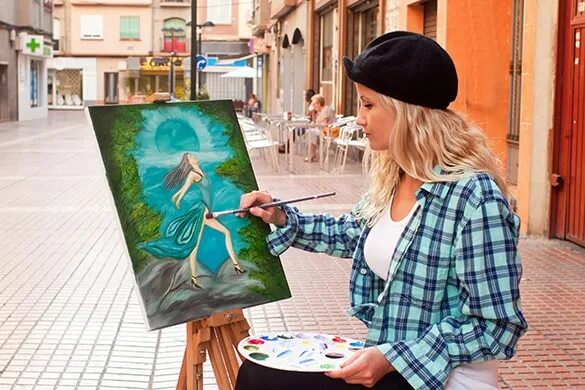 Paint a picture на русском. Girl Painting a picture.