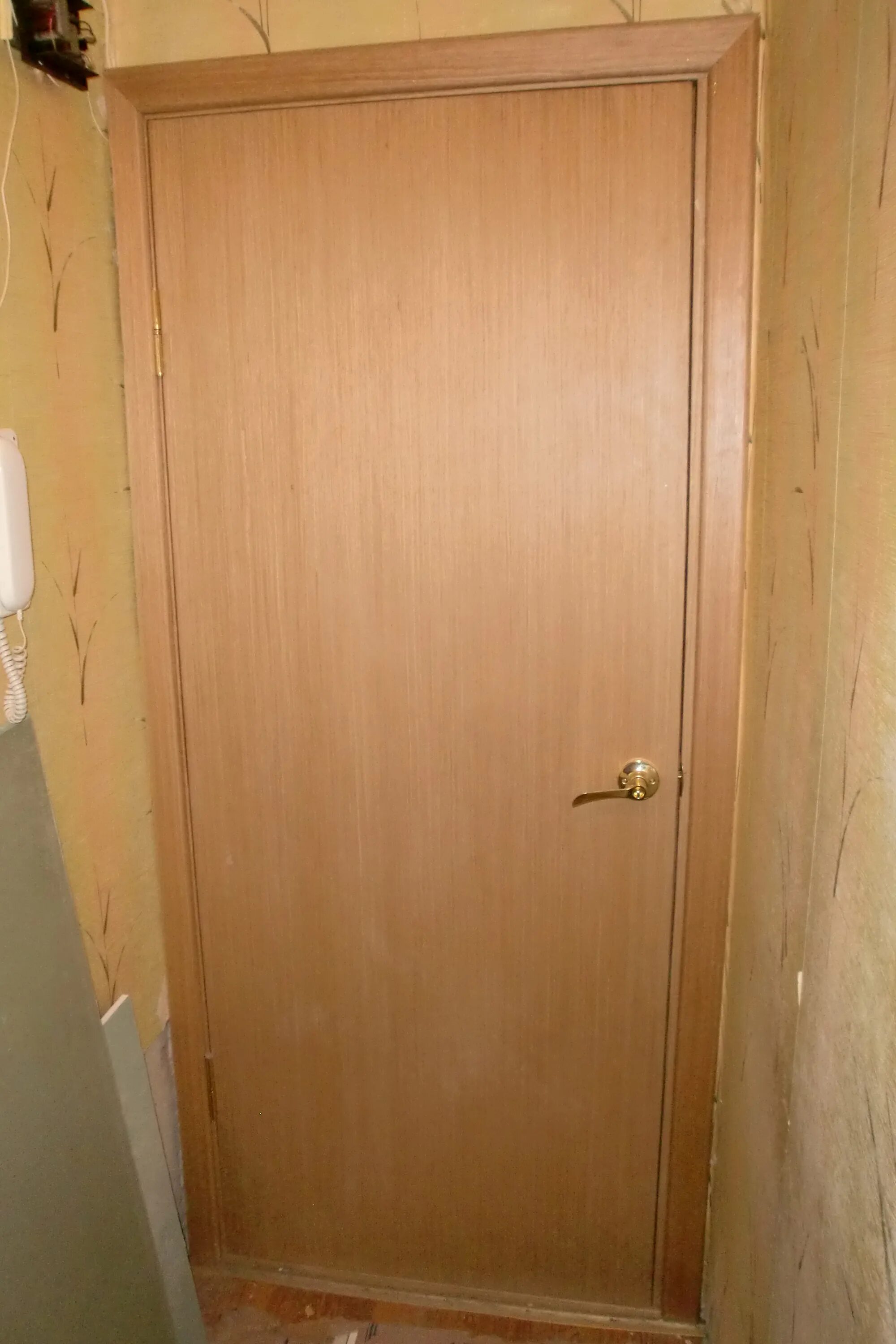 Замена двери капитальный ремонт. Замена дверей в ванной и туалете. Замена дверей в квартире. Фото установленных дверей. Установка дверей Санкт Петербург.