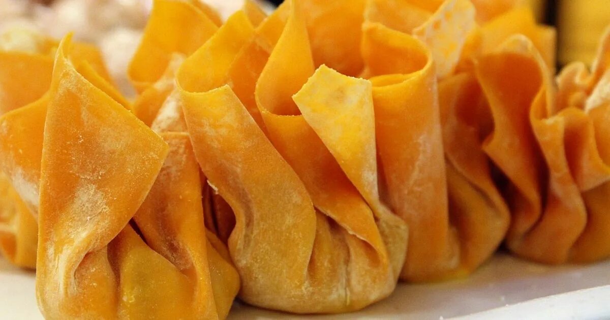 Ханум. Тыква в тесте. Самса с тыквой. Тыква в тесте. Памкин пай.