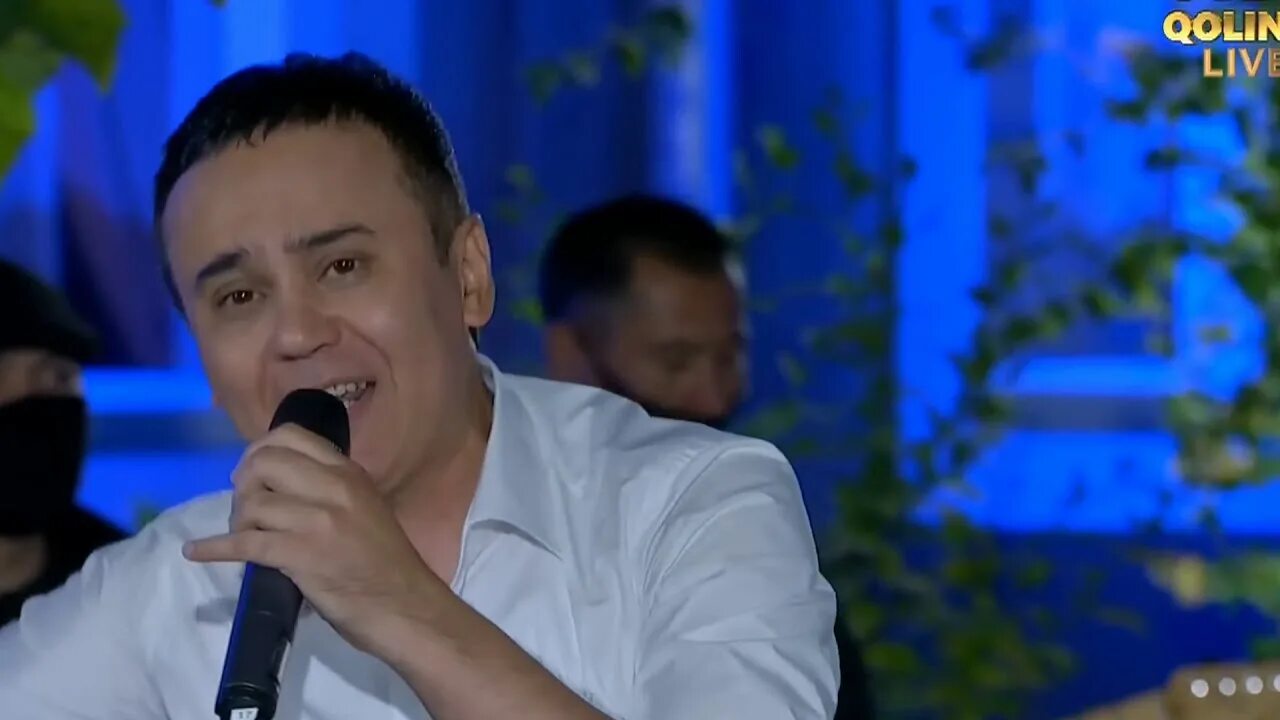 Отабек мухаммадзохид кушиклари. Отабек мухаммадзохид 2025. фото отабек мухаммадзохид. отабек мухаммадзохид концерт 2014. otabek muhammadzohid farzandlari.