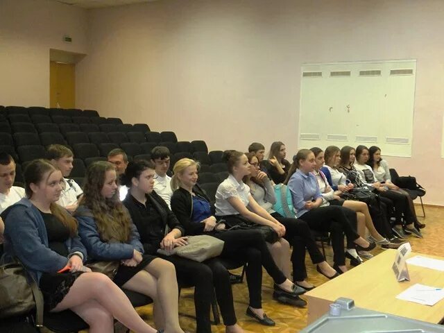 Мбоу романовская сош волгодонского. Мбоу романовская сош волгодонского. Романовская школа ростовская область. Романовская школа ростовская область. Школа станицы романовской.
