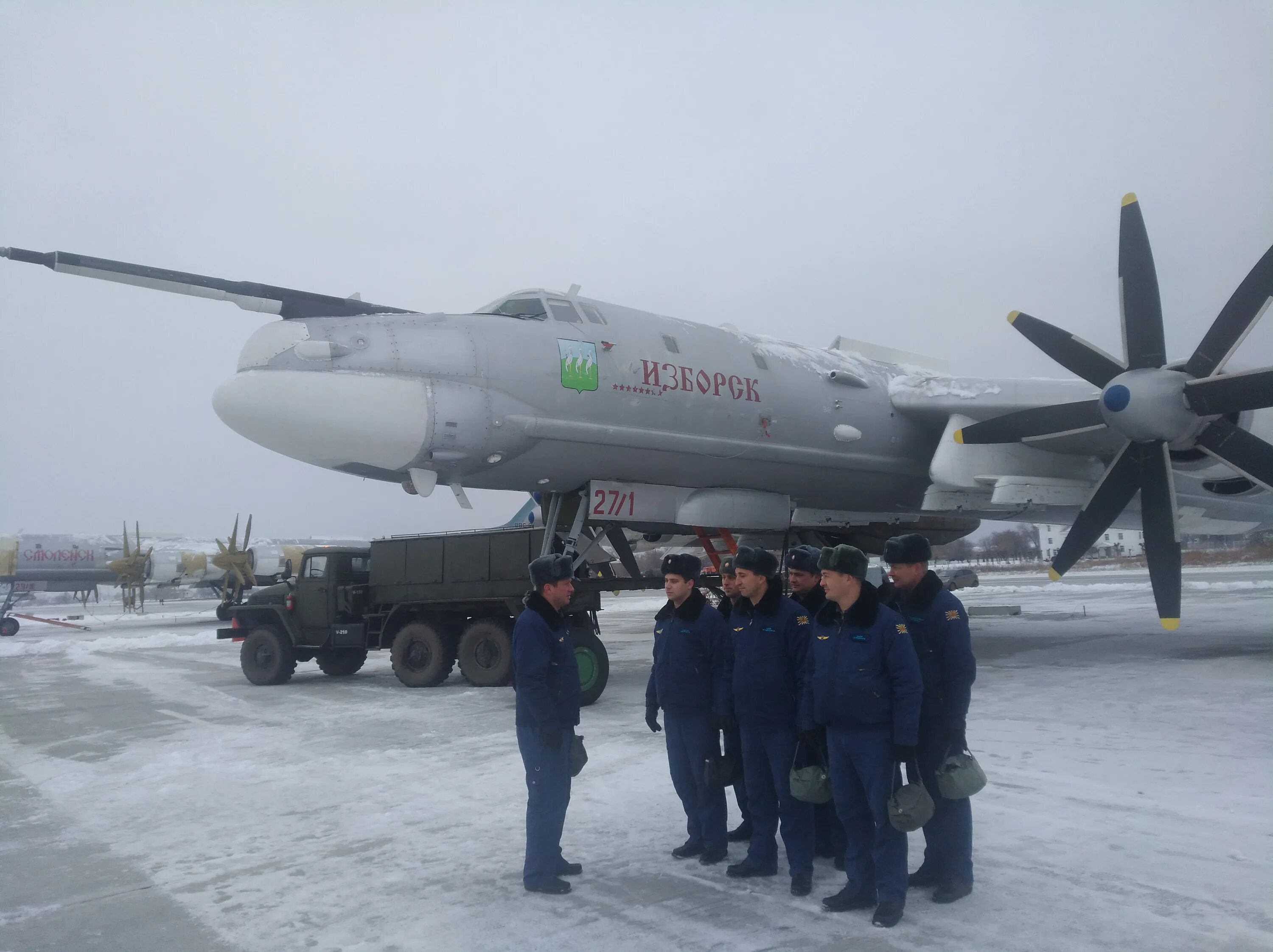 Аэродром Оленья Мурманская область. Оленегорск аэродром военный. Авиабаза Оленегорск. Авиабаза Оленья Мурманская область. Оленегорск военная