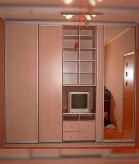 Дверь встроенная в шкаф фото
