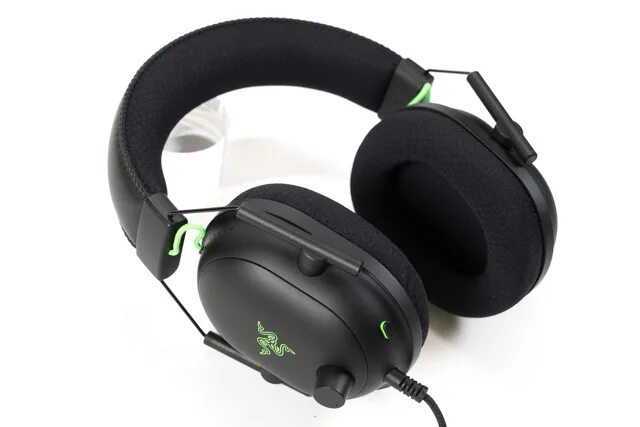 Razer blackshark x купить. Razer BLACKSHARK v2. Razer BLACKSHARK v2 DNS. Амбушюры Razer BLACKSHARK v2. Razer BLACKSHARK v2 коробка.