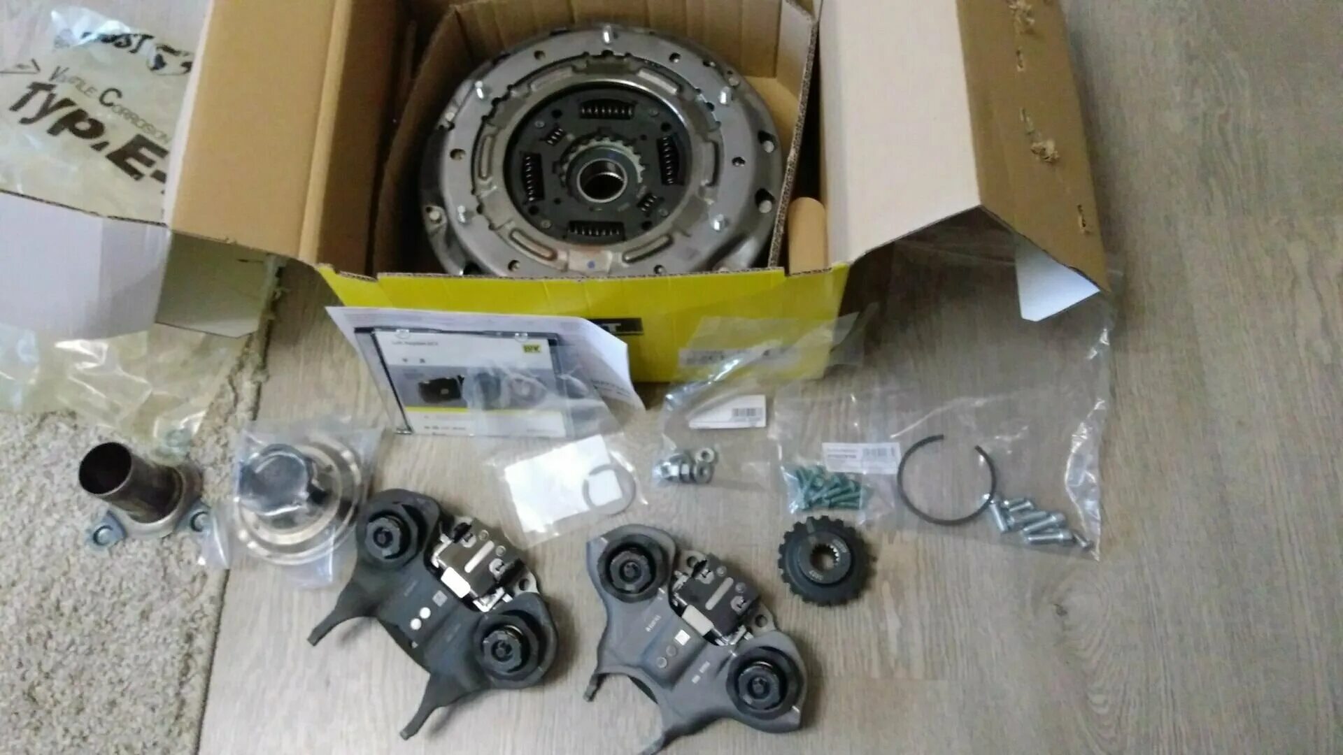 Luk 602000800 сцепление комплект. 602000800_к-кт сцепления! ford focus iii. Сцепление фокус 3 робот. Ford 5322300. Комплект сцепления ford focus 3 powershift.