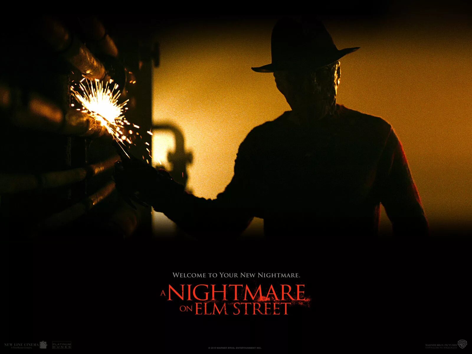 Кошмар на улице вязовых. Кошмар на улице вязов (a nightmare on elm street) (2010). обои из фильма кошмар на улице вязов. фредди крюгер 2010 постер.