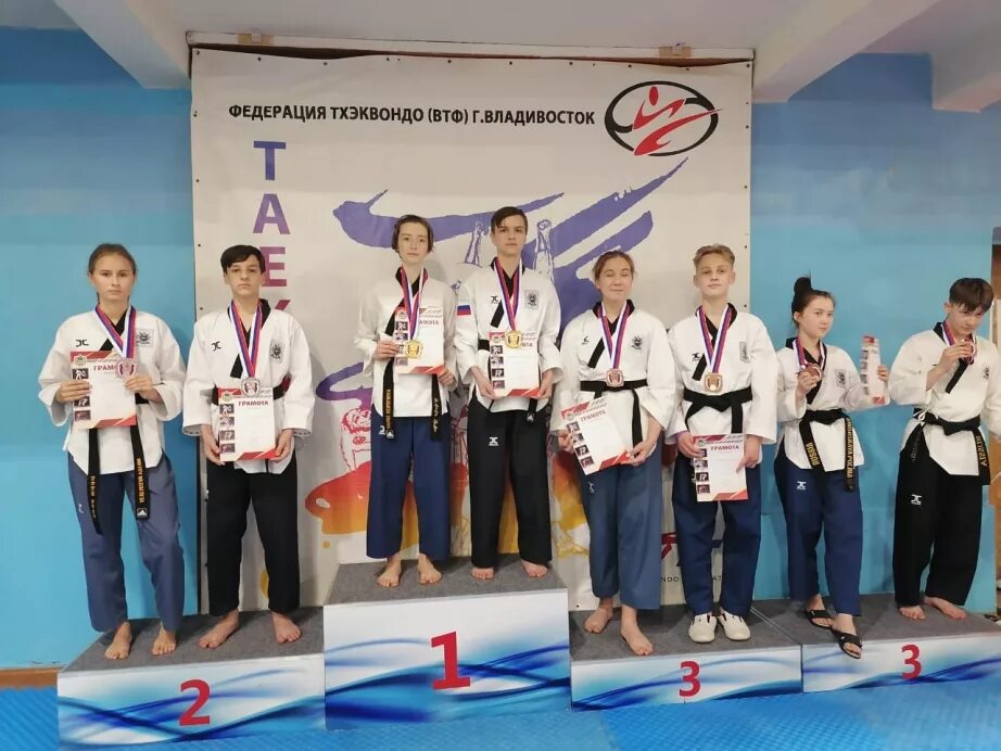 Спорт тхэквондо. Соревнования в южном по тхэквондо. Тхэквондо втф хабаровск. Тхэквондо втф хабаровск. Город шира тхэквондо.