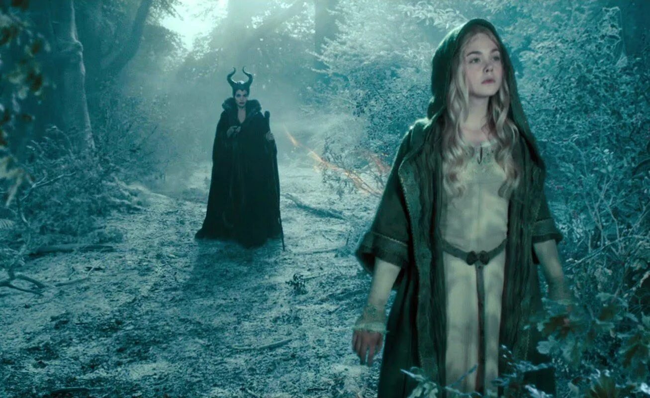 Анджелина джоли малефисента 2. Анджелина джоли малефисента 2. Малефисента фильм 2014. Малефисента 2014 кадры. Элеонор одли малефисента.