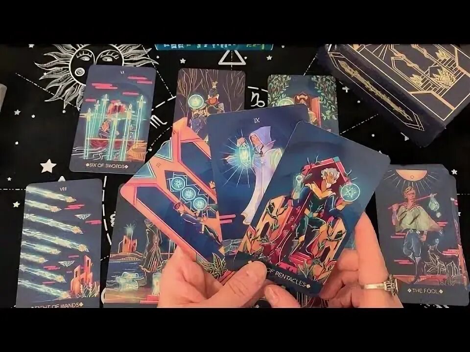 Карта таро овен. Карты "таро". Овен таро 2025. Колода ostara tarot. Овен таро.