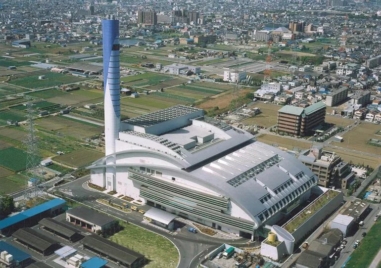 завод феррари в маранелло вид сверху. завод боинг в эверетте. самый лучший завод. самый лучший завод. современный завод.