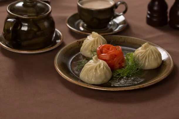 бурят-монгольская кухня сэлэнгэ, москва. ресторан бурятской кухни. ресторан бурятско монгольской кухни. ресторан бурятско монгольской кухни. сэлэнгэ монголия.