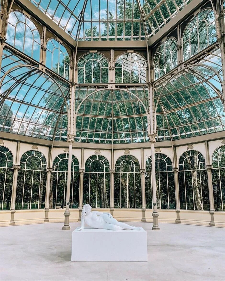 Слушать хрустальный дворец. Хрустальный дворец в испании. crystal palace hyde park london england. хрустальный дворец в лондоне сейчас. кристалл палас.