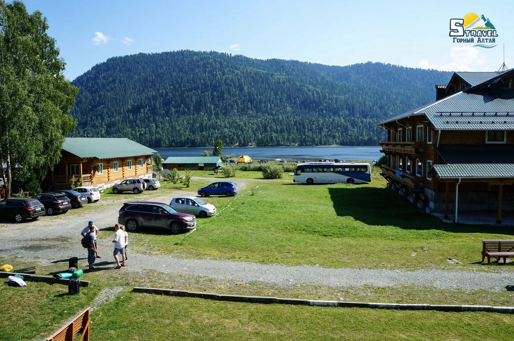 турбаза горное озеро телецкое алтай. горное озеро телецкое. турбаза на телецком озере алтай. телецкое озеро. телецкое озеро отель вилладж.