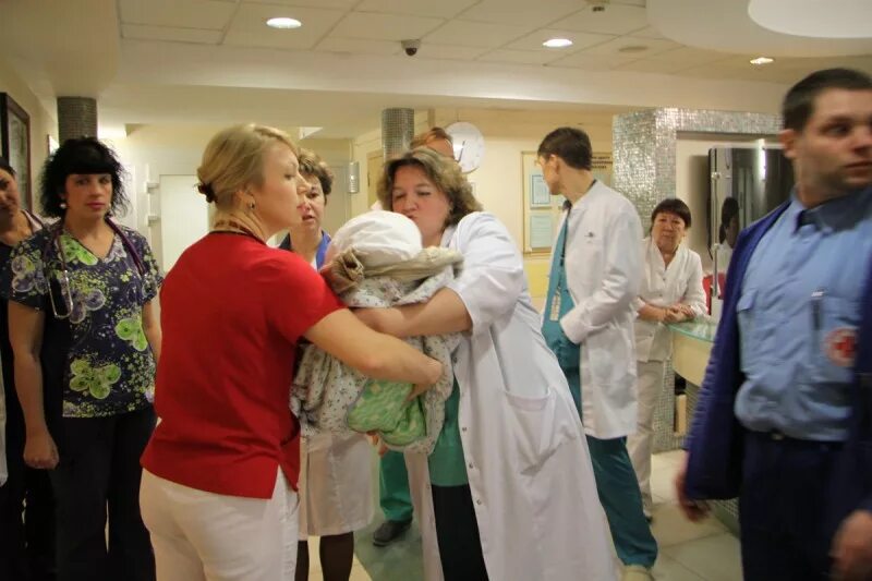 Алмазова аккуратова 2. Шляхто кардиоцентр. Кардиологический центр алмазова запись на прием. Нмиц алмазова коронарография. Записаться на прием к кардиологу.