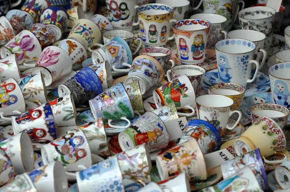 Вернисаж часы работы. Измайловский вернисаж блошиный рынок. Галерея измайлово измайлово вернисаж. Вернисаж москва измайлово. Вернисаж в измайлово картины художников.