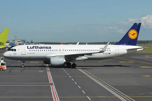 Рейсы lufthansa. Lufthansa рейс lh2465, Airbus a321neo.