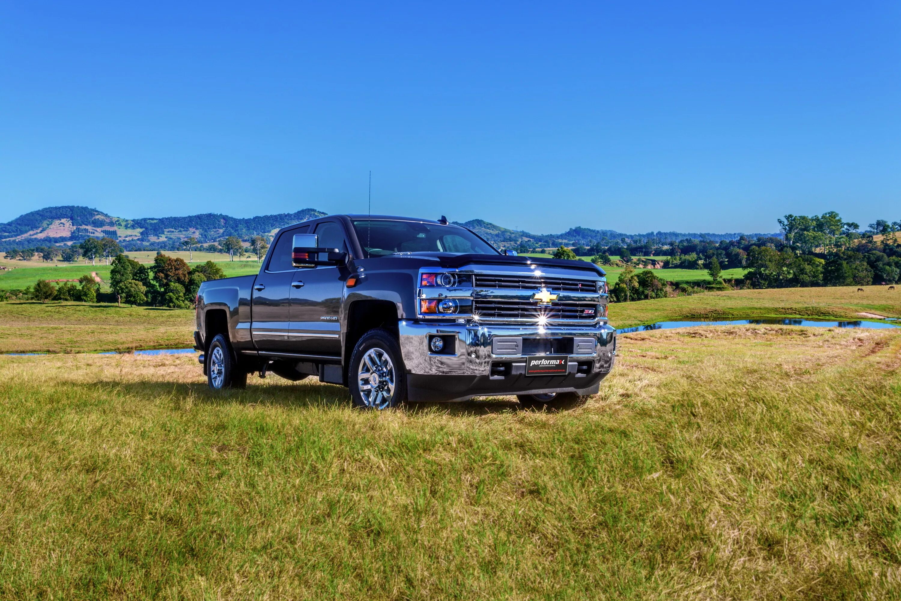 Chevrolet Silverado 2500hd. 2015 Chevrolet Silverado 2500hd. Chevrolet Silverado 2500hd Crew Cab. Пикап поле