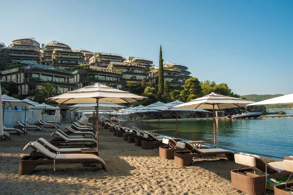 Будва dukley gardens. Dukley gardens черногория. Дюклей будва. Dukley hotel resort. Budva dukley gardens.