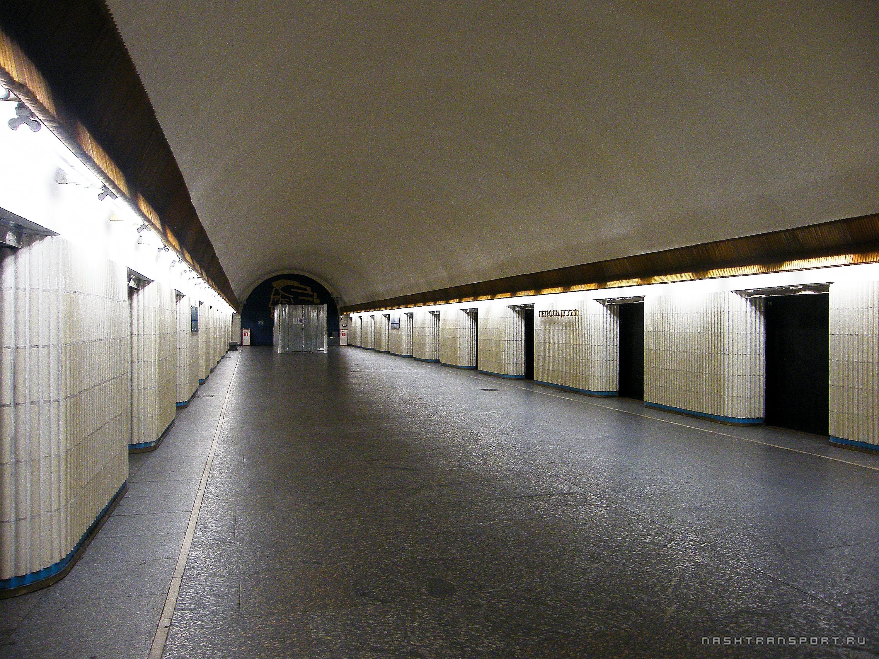 Петроградка метро. Станция Петроградская Санкт-Петербург. Станция метро Петроградская. Питер станция метро Петроградская. Метро Петроградская тупик?.