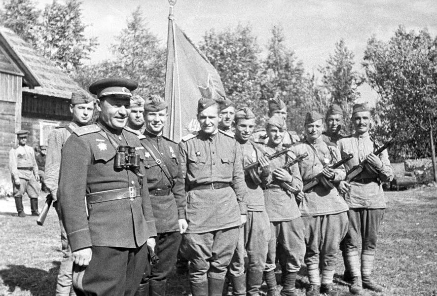Командир мотострелковой дивизии. Командир стрелковой дивизии 1941. самохин михаил иванович генерал. 26-я гвардейская мотострелковая дивизия. 159 стрелковая дивизия 3 белорусский фронт.