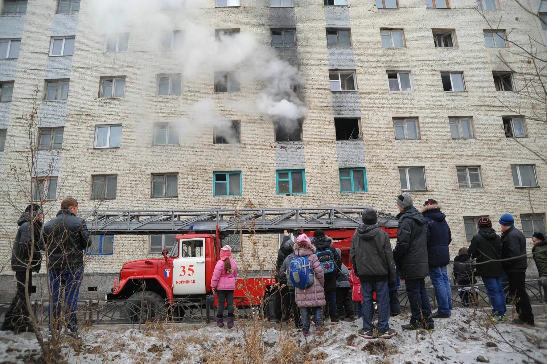 Пожар в Норильске. Пожары дом в Норильске. Норильск происшествия. Норильск события. Читать происшествия сегодня