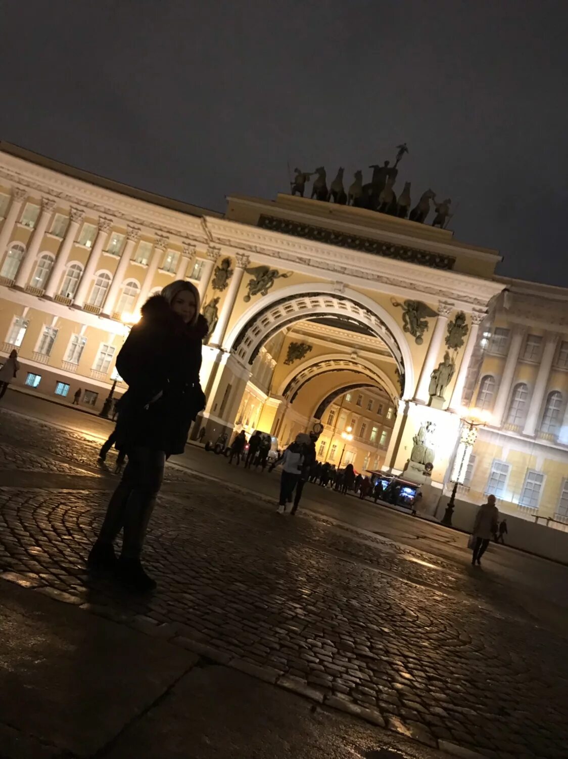 Спб реальные отзывы. Санкт-Петербург в декабре. Декабрьский Питер. Фотосессия в Питере. Реальный Питер.