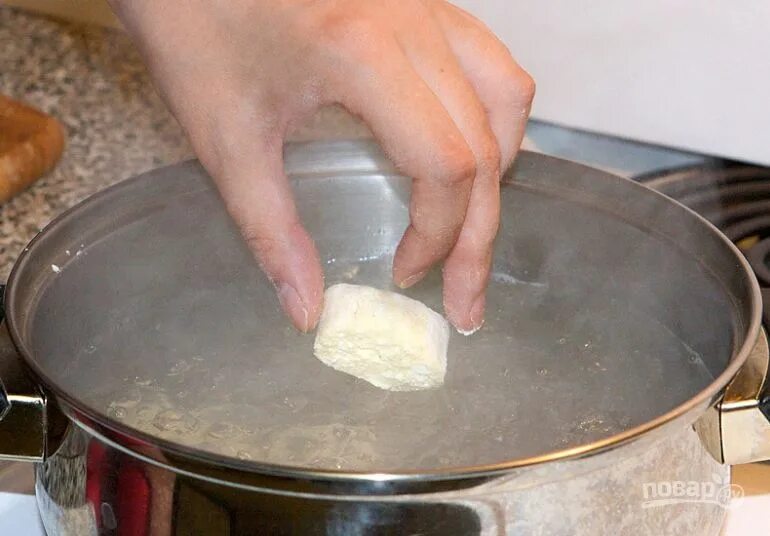 Тесто варю в воде. Тесто варка. тесто обычное для варки. формы из теста для варки. как варить тесто.