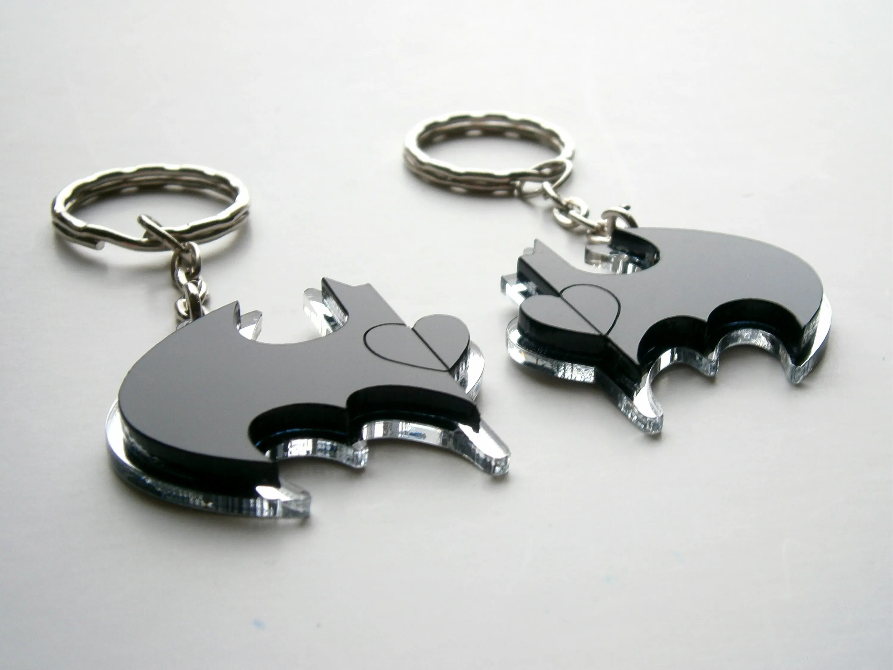 Брелок Бэтмен. Friends of Batman. Keychain. Связанные брелки дружбы.