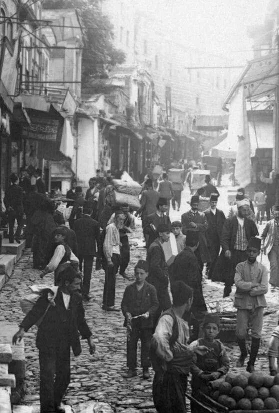 Стамбул 20 век. Турция 1860. Турция османская империя. Русские эмигранты в турции 1920. Османская империя стамбул 19 век.