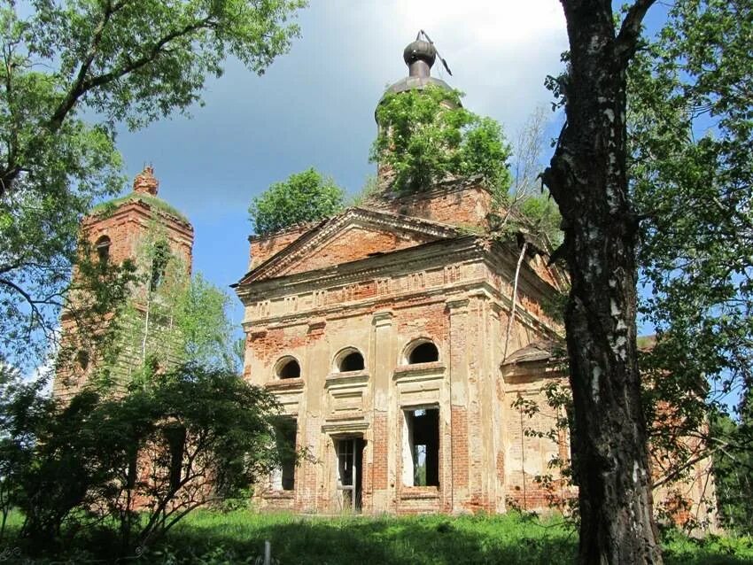 Индексы вяземского района. Вяземский район. Богородицкое. Смоленская Церковь. Костино Смоленская область урочище. Косткино Вяземский район. Руины церкви Вяземский район.