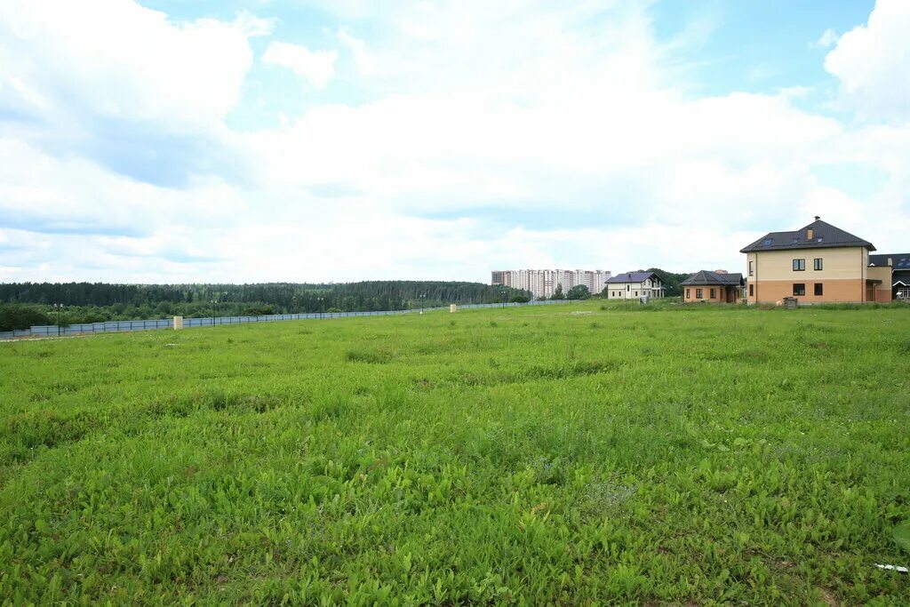 участок земли мо сверху коттеджный поселок. элитный коттеджный поселок тинао. шишкин лес шарапово. элитные коттеджные поселки 20 км от мкад. земля в коттеджном поселке.