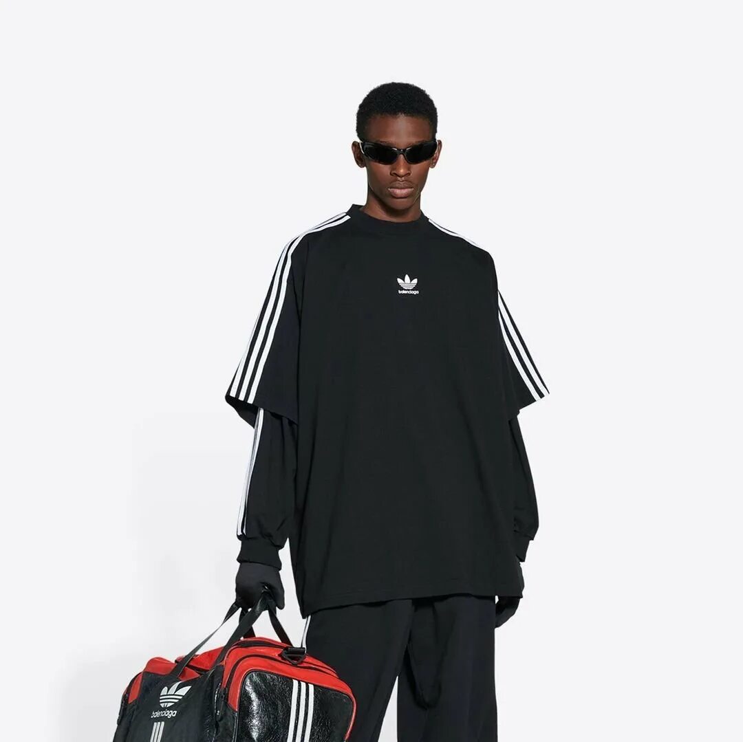 Штаны адидас баленсиага. Balenciaga adidas 2022. Коллаб adidas Balenciaga. Balenciaga x adidas 2022. Баленсиага x адидас.