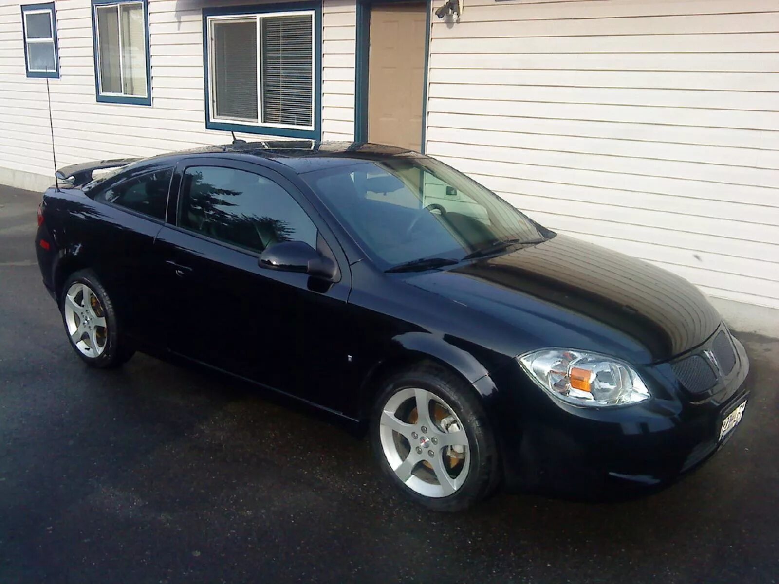 Автомобиль 2008. Pontiac g5. Понтиак 2008. Понтиак Джи 5. Pontiac 2008.