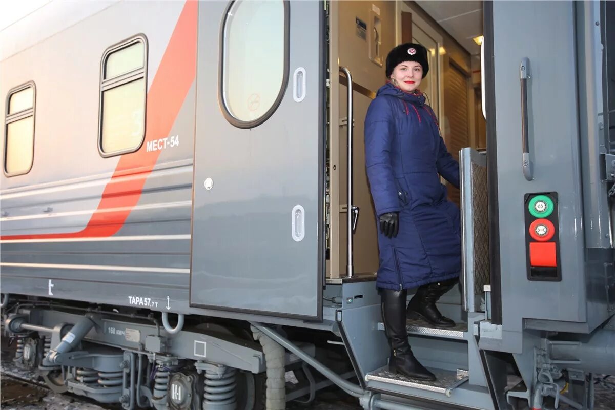 Поезд 3000 вагонов. Вагон АО ФПК. ФПК РЖД Енисей. Пассажирский вагон. Поезд дальнего следования.