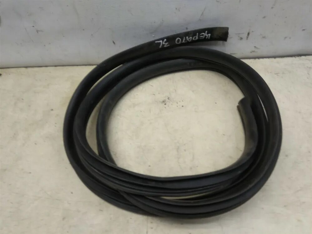 Уплотнитель заднего фонаря 2105. Уплотнитель заднего фонаря 2105. Уплотнитель заднего фонаря ваз 2104. Уплотнитель заднего фонаря ваз 2105. Уплотнитель задней фары.