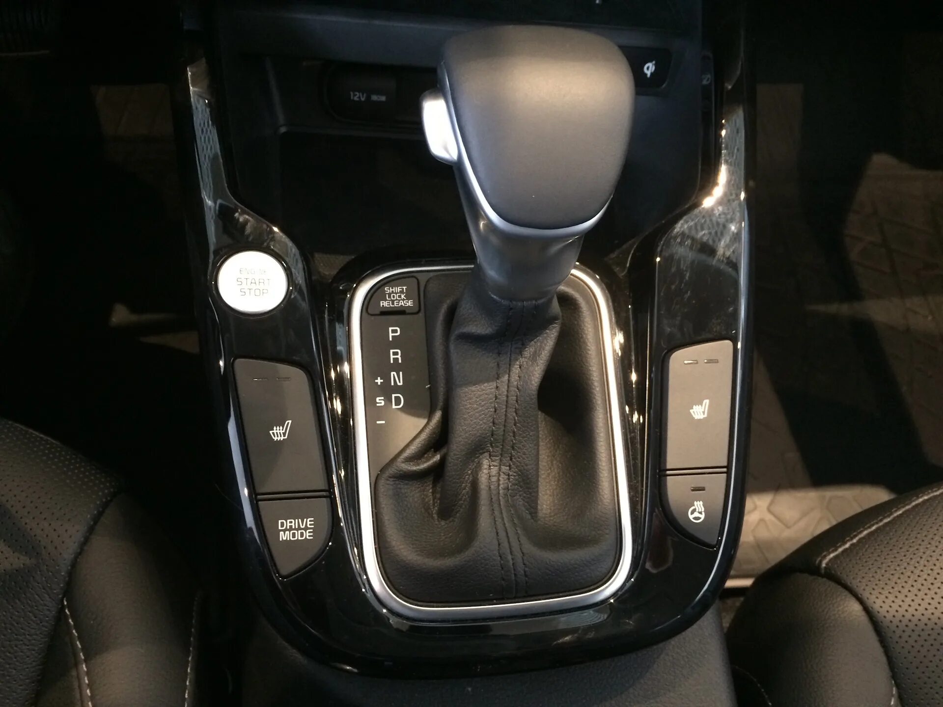 Разгон на акпп. Кнопка shift lock акпп i40. накладка селектора акпп хендай i40. shift lock на акпп мл 164. shift lock на акпп kia forte 2025.