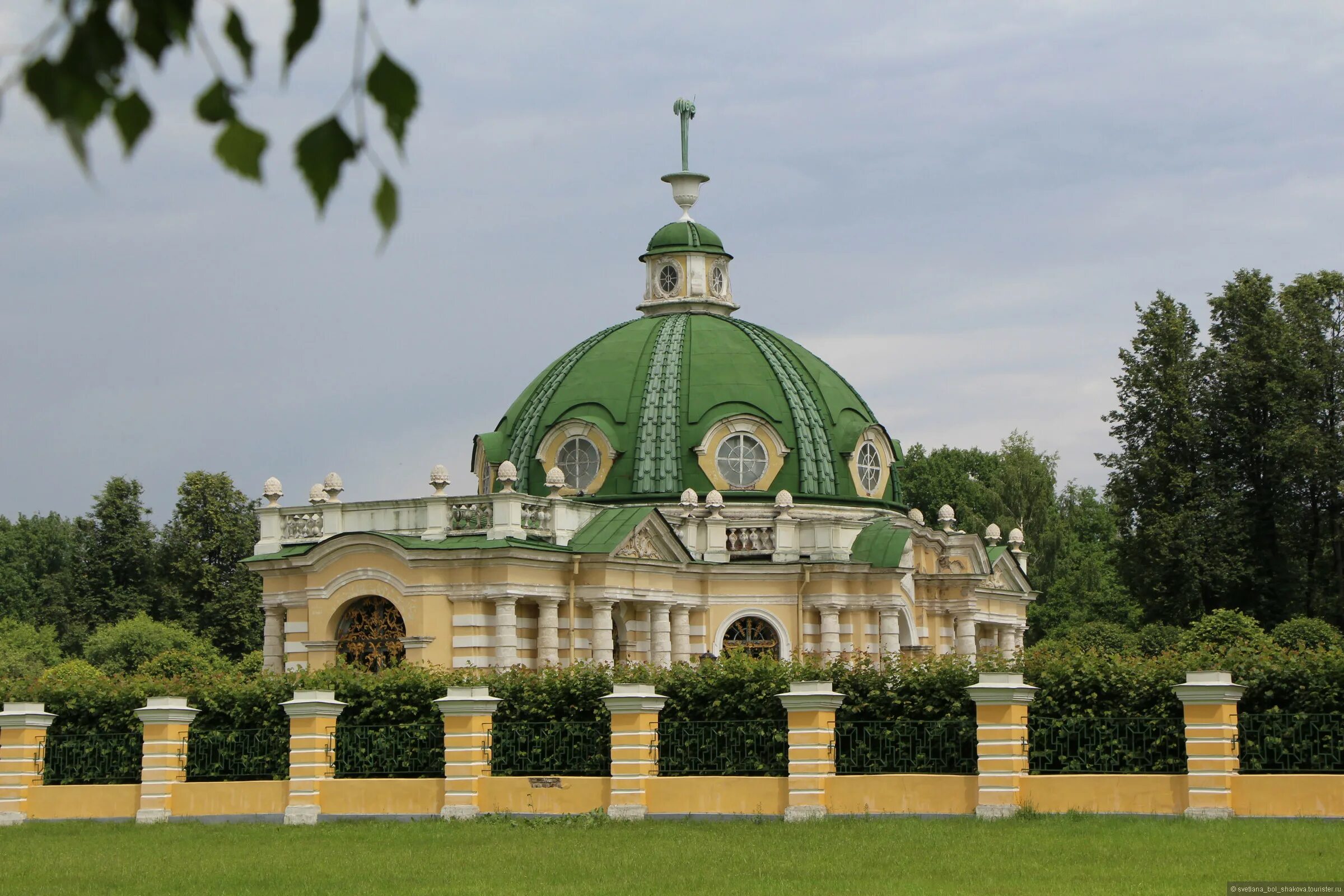 Кусково панорама. Выхино усадьба кусково. Дворец шереметьевых в кусково. Парк усадьба кусково, москва. Парк музея-усадьбы «кусково».