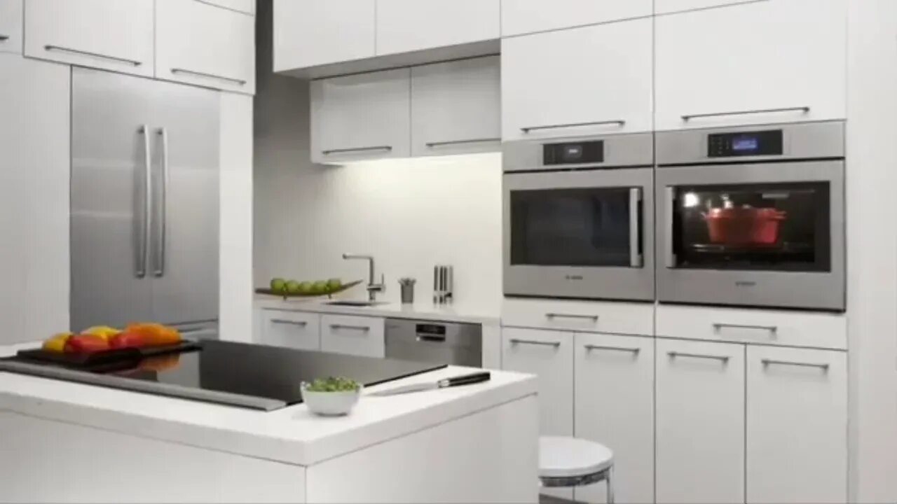 Какую технику встраивают на кухню. Встраиваемая техника Bosch. Техника бош для кухни. Встроенная техника бош. Техника встраиваемая Bosch белая.