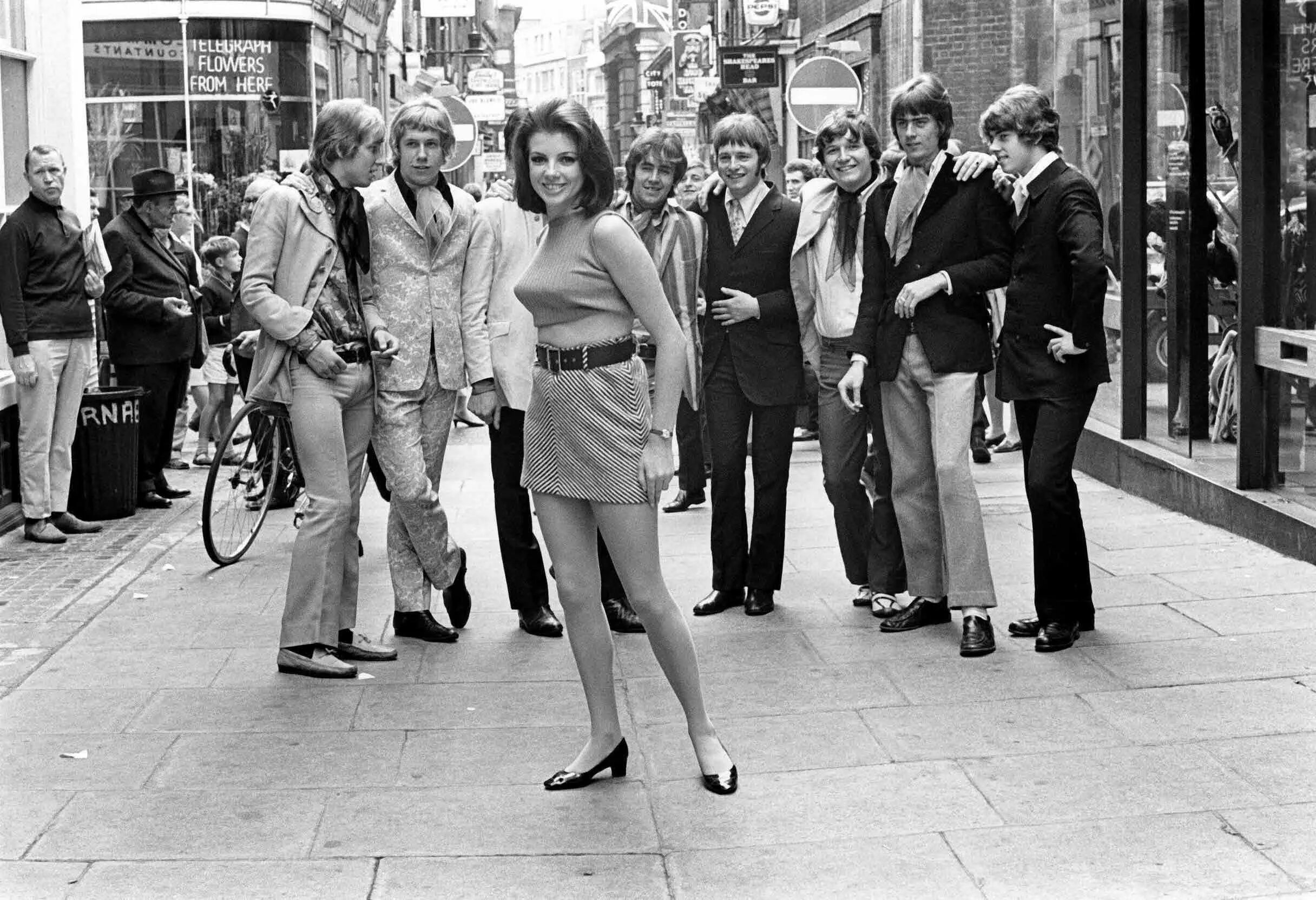 Ретро мир мод. Carnaby street in the 1960s. карнаби стрит лондон 1967. лондон в 60-70е. свингующий лондон мода 60х.