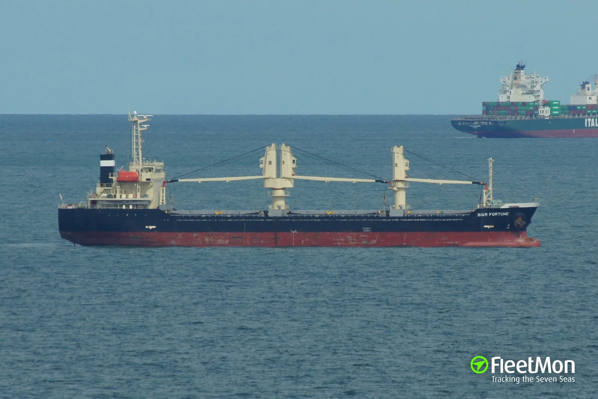 Аметист судно. Судно Yilmaz Kaptan. Bulk Carrier/General Cargo. IMO для моряка. В море балкер Кавказ.