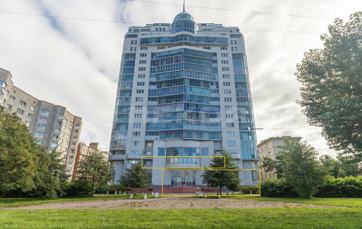 Большеохтинский 11 телефон. Красногвардейская площадь 4 санкт-петербург. Охтинская гостиница санкт-петербург. Пр-кт. Пр-кт.