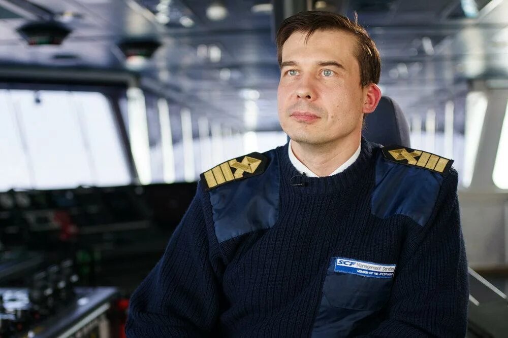 Командир речного судна