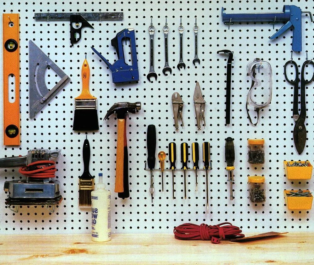 Tools day. Перфорированная панель для инструмента Topex 79r186. Перфорированные панели для гаража. Перфорированная панель для инструмента в гараж. Инструмент для гаража.