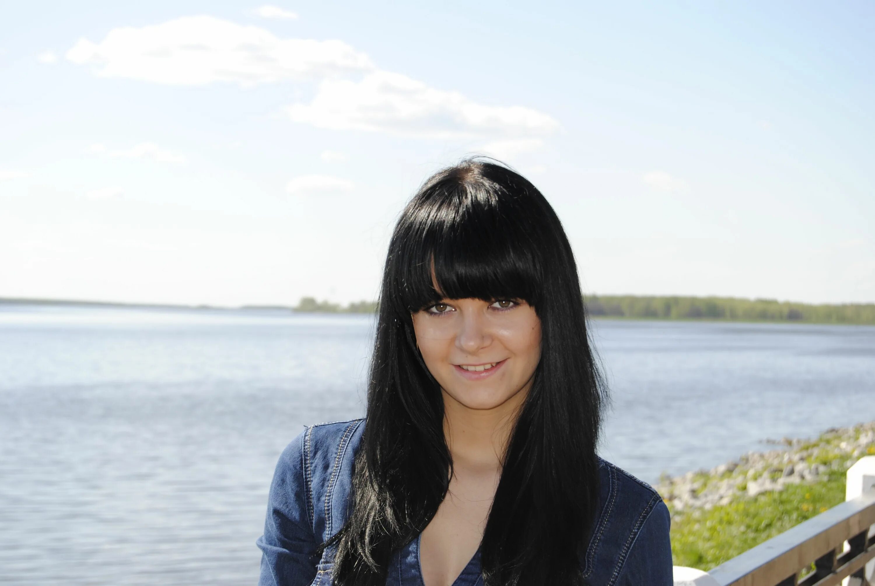 Вызвать девушку кострома. Вызвать девушку кострома. Кострома девочка. Девушки из костромы. Красивые женщины в костроме.