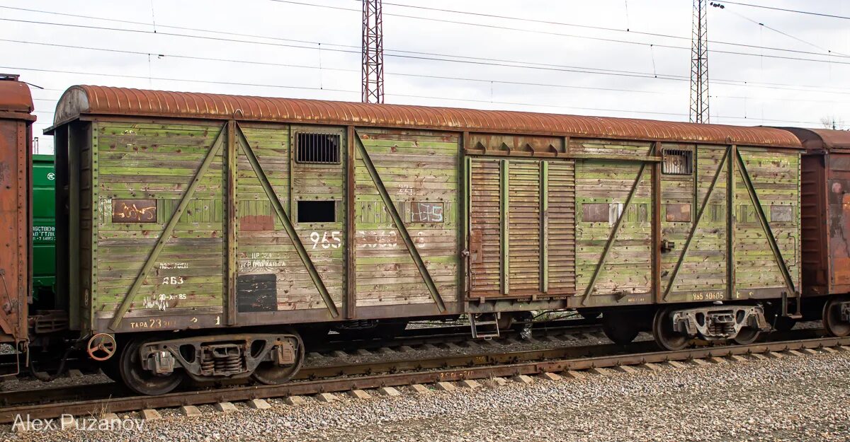 вагон для перевозки животных. транспортировка животных железнодорожным транспортом. вагон для перевозки скота. крытый вагон для скота. крытый вагон конка 1 87.